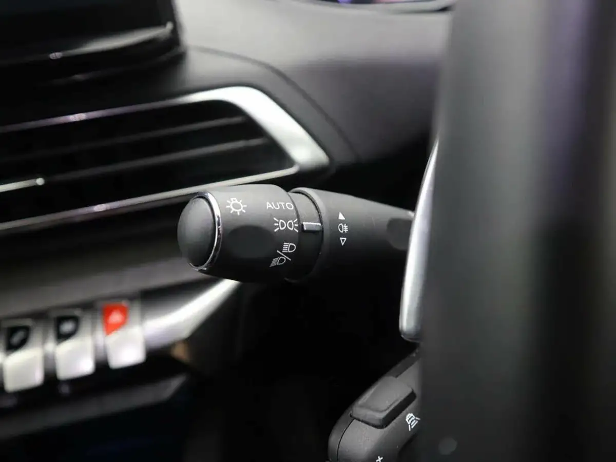 2024-peugeot-5008-suv-15-bluehdi-gt-130ps-big-26