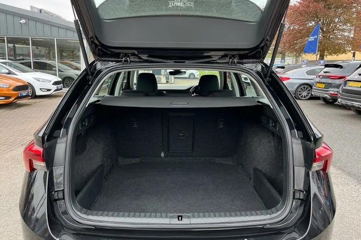 2020-skoda-octavia-15-tsi-se-first-edition-estate-big-20