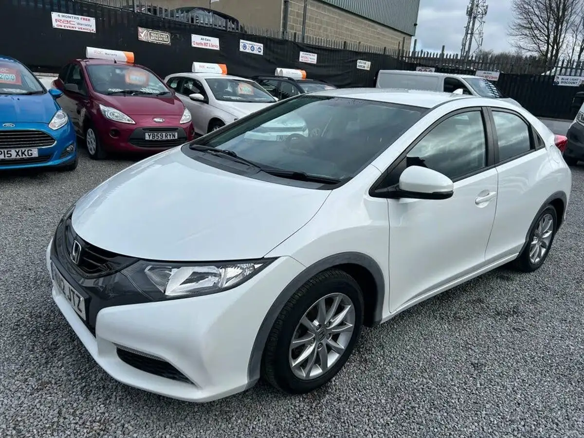 2012-honda-civic-18-se-big-0