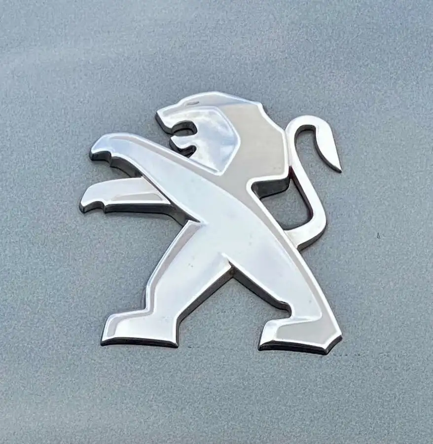 2016-peugeot-3008-crossover-16bluehdi-allure-big-9