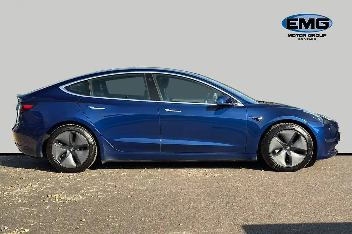 2020-tesla-model-3-e-long-range-big-2