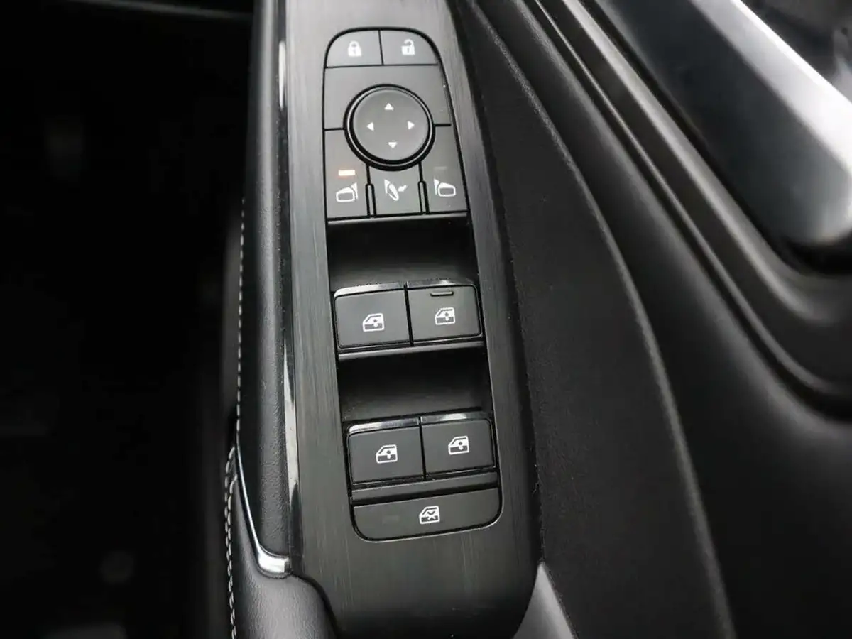 2024-nissan-qashqai-15-n-connecta-big-28