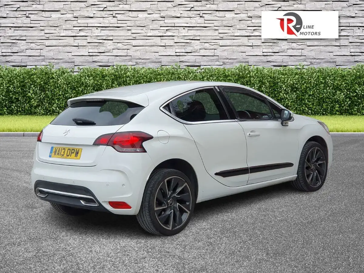 2013-citroen-ds4-20hdi-dsport-big-6