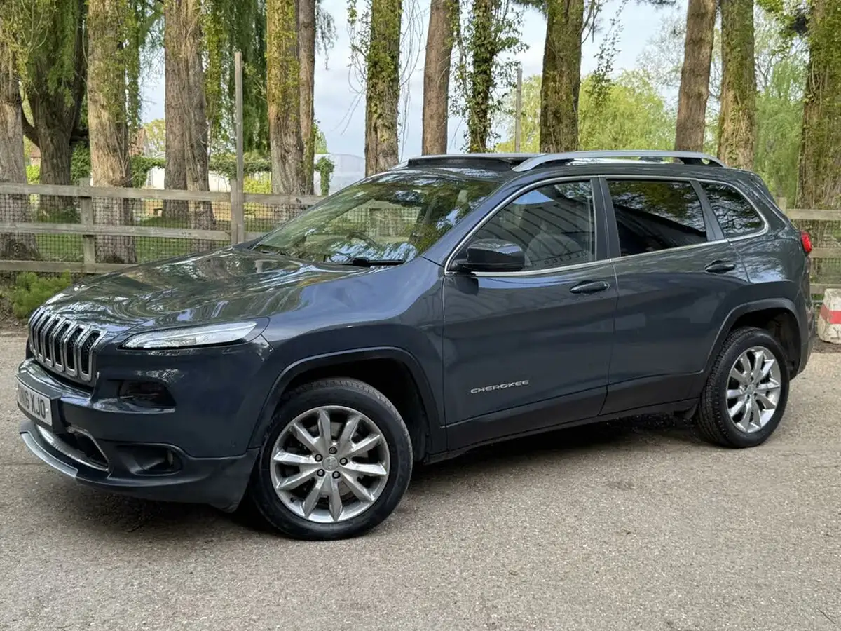 2016-jeep-cherokee-22multijet-ii-limited-ss-big-6