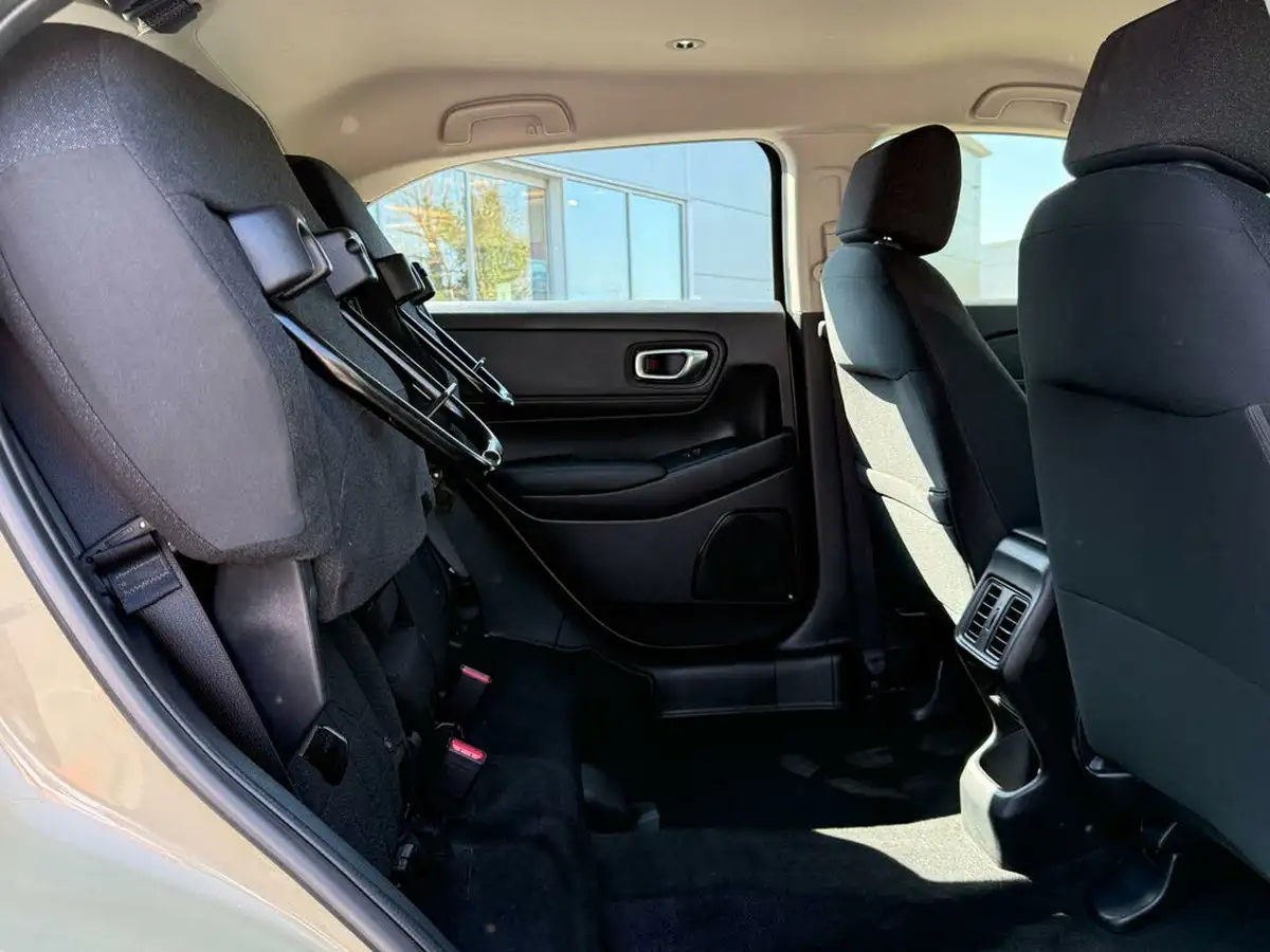 2024-honda-hr-v-15-i-mmd-elegance-big-74