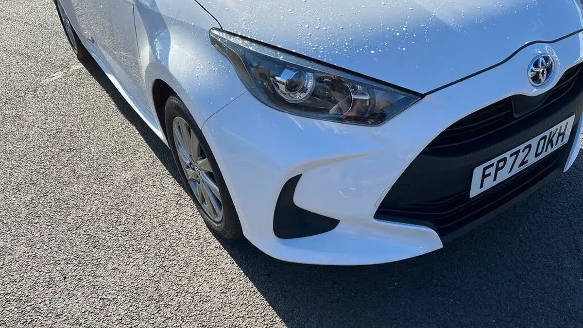 2022-toyota-yaris-15-vvt-i-icon-big-38
