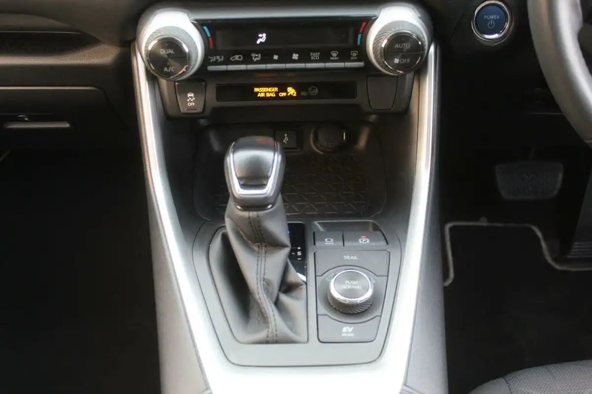 2021-toyota-rav4-25-vvt-i-design-219bhp-big-27