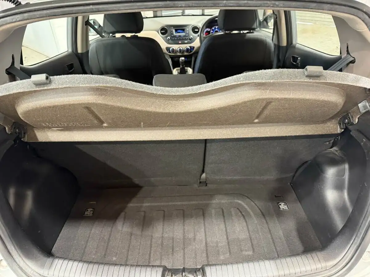 2015-hyundai-i10-10-blue-drive-s-big-22