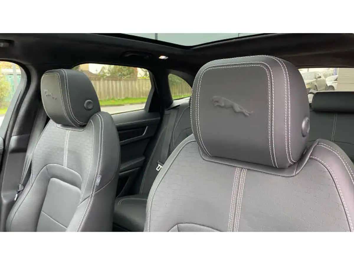 2023-jaguar-f-pace-20-p250-r-dynamic-hse-black-big-47