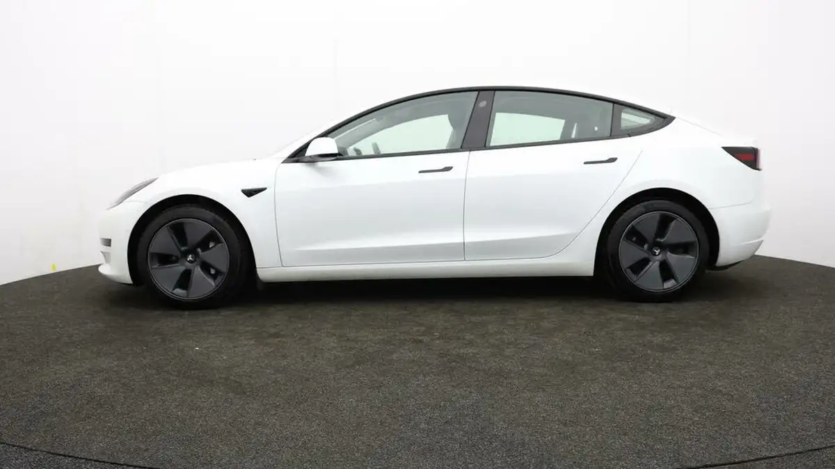 2021-tesla-model-3-e-standard-plus-big-62