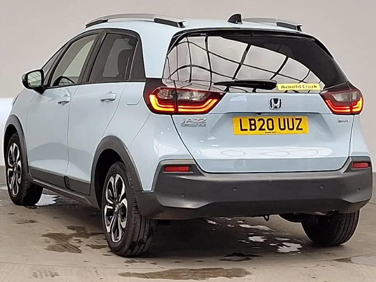 2020-honda-jazz-15-i-mmd-crosstar-ex-big-1