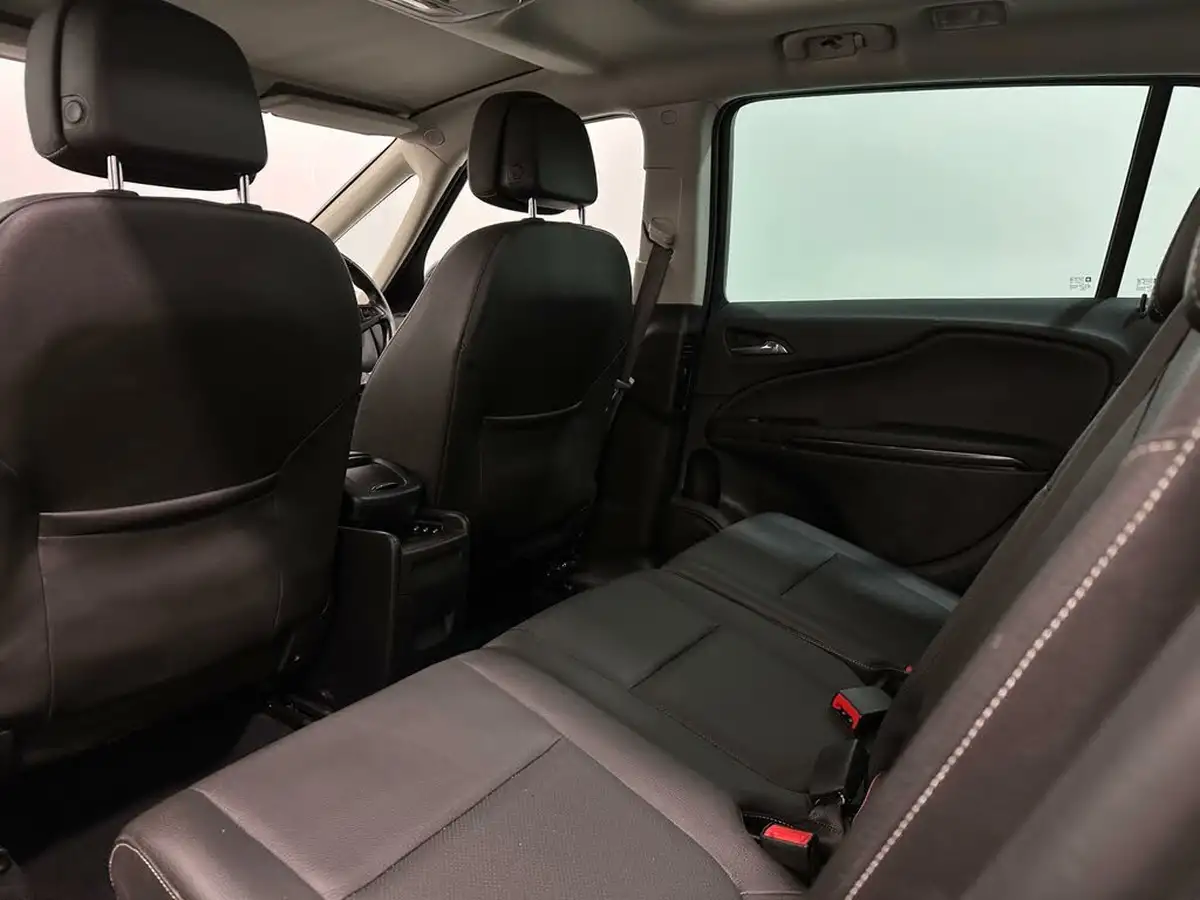 2017-vauxhall-zafira-tourer-14i-16v-turbo-elite-nav-big-32