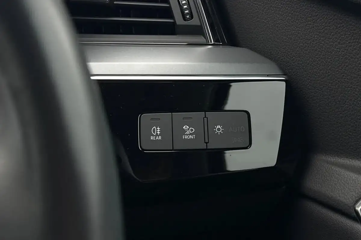 2023-audi-q8-e-tron-55e-sport-suv-big-39