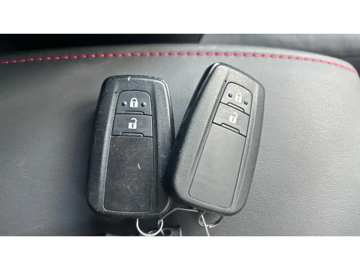 2020-toyota-corolla-18-vvt-i-excel-trk-hatchback-big-19