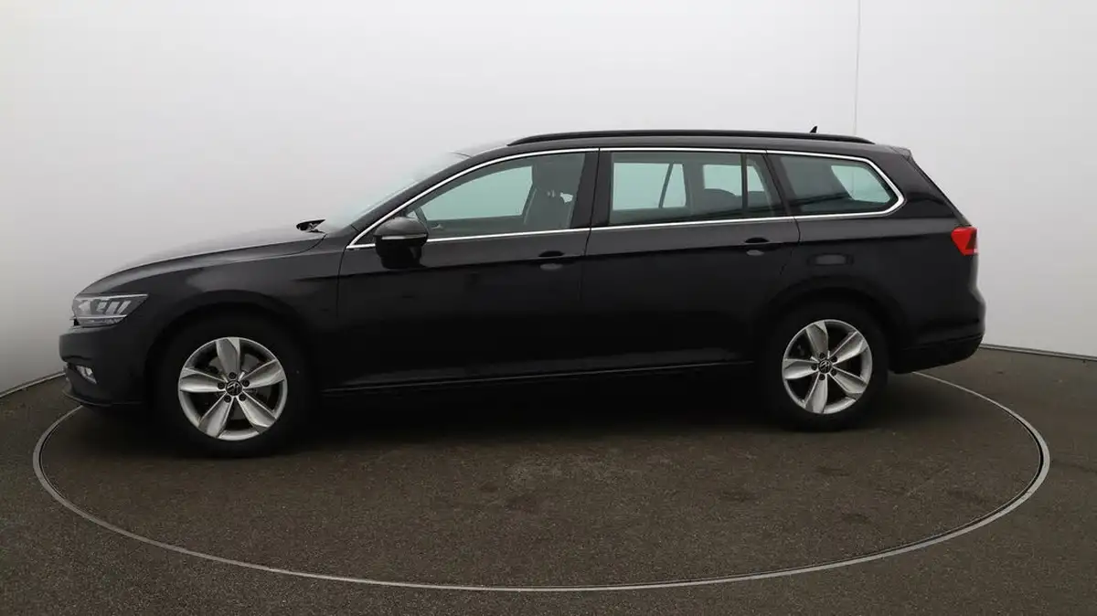 2022-volkswagen-passat-20tdi-se-nav-150ps-estate-5d-dsg-big-56