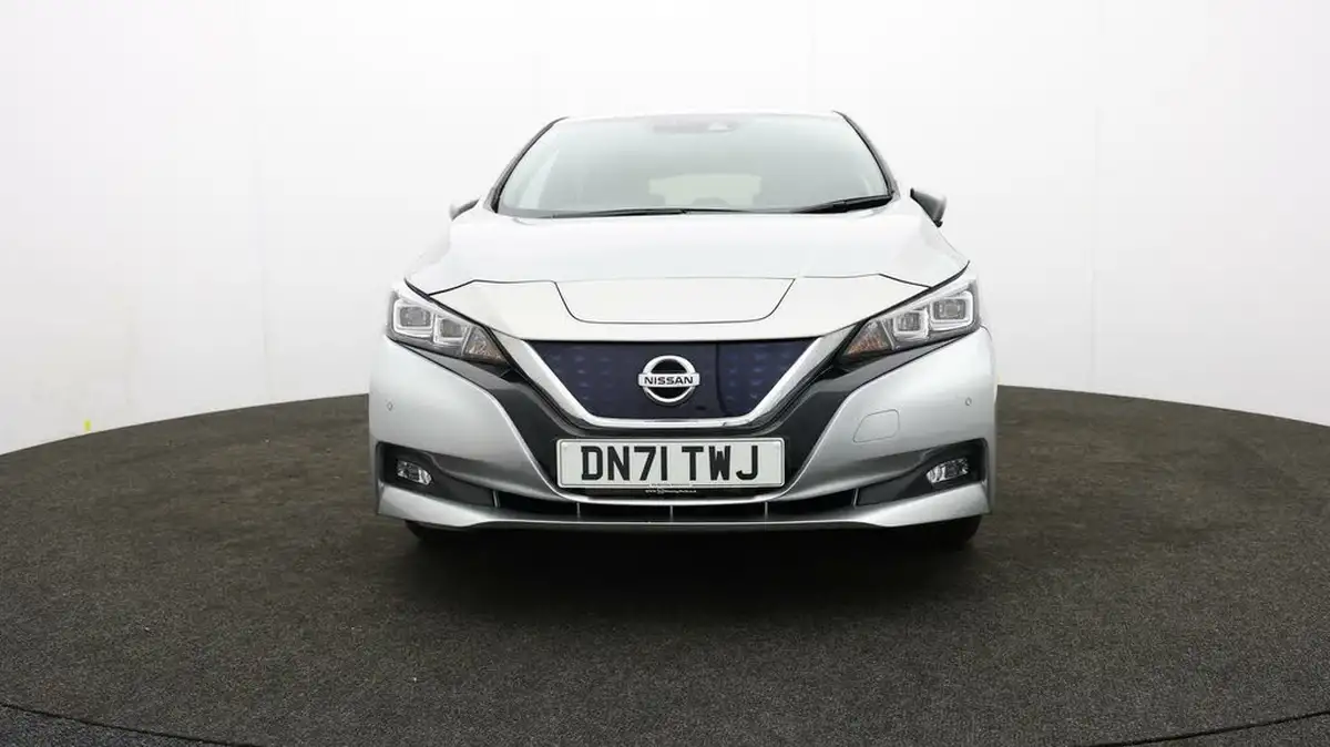 2021-nissan-leaf-e-tekna-big-1