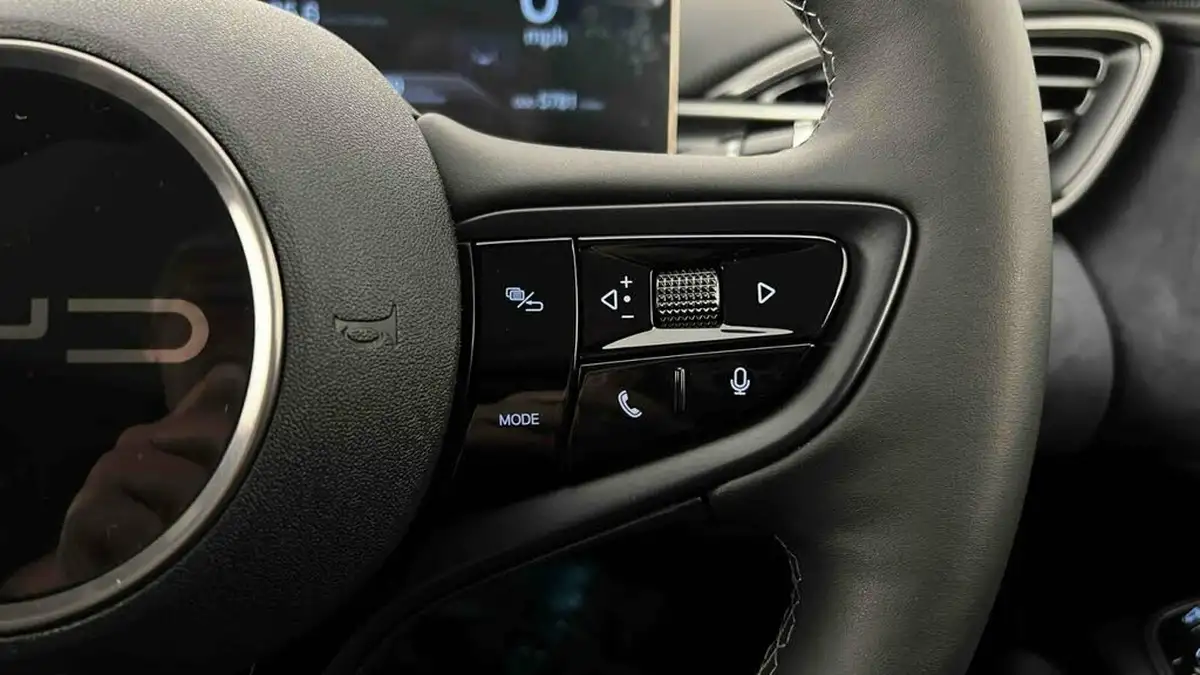 2024-byd-seal-e-excellence-big-18