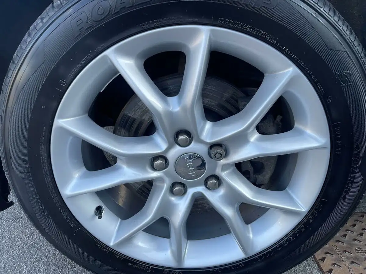 2014-jeep-grand-cherokee-30crd-summit-big-33