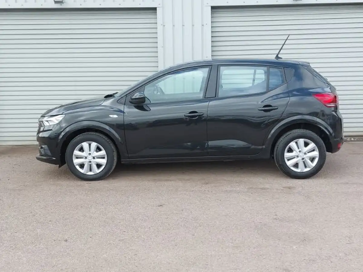 2023-dacia-sandero-10-tce-comfort-90bhp-big-3