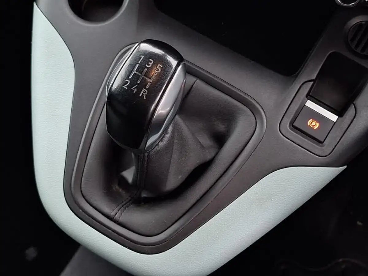 2018-citroen-berlingo-15bluehdi-flair-xl-size-100ps-big-14