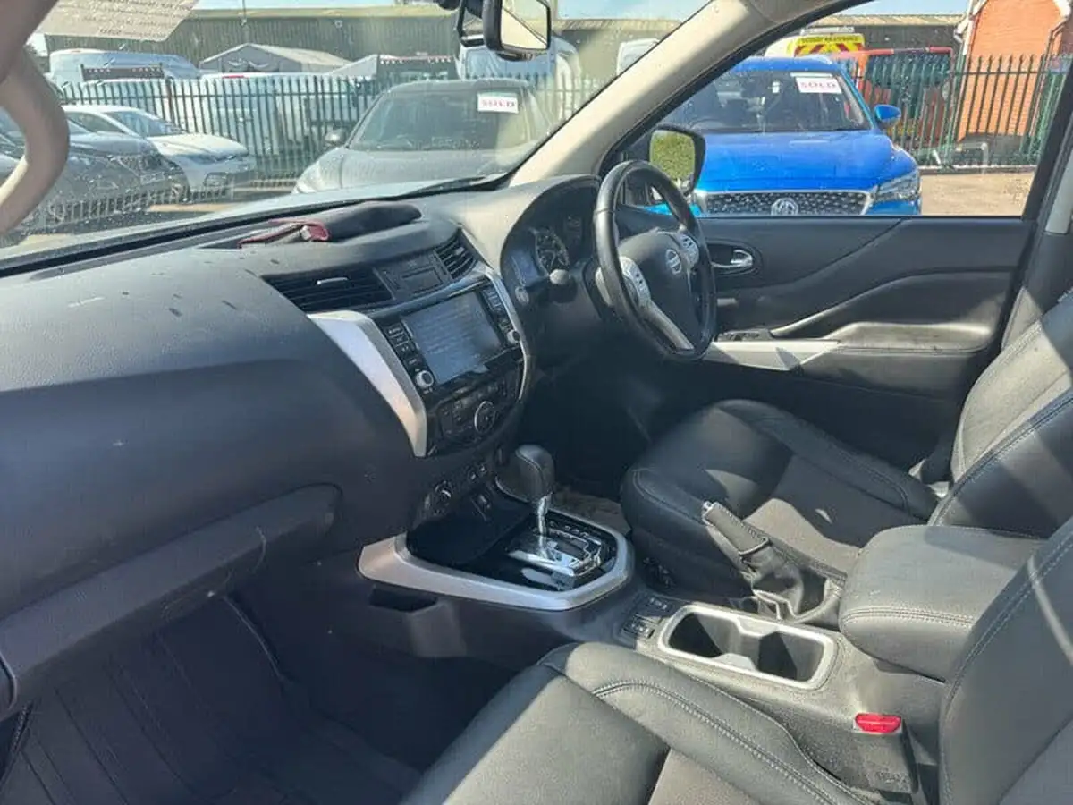2021-nissan-navara-23dci-tt-n-guard-8-navileathersunroof-auto-big-11