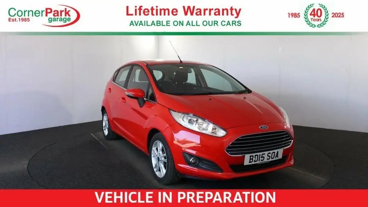 2015-ford-fiesta-125-zetec-e6-5d-big-0