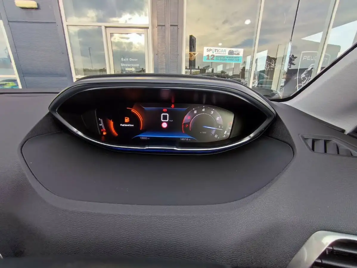 2022-peugeot-3008-suv-12-puretech-allure-premium-big-19