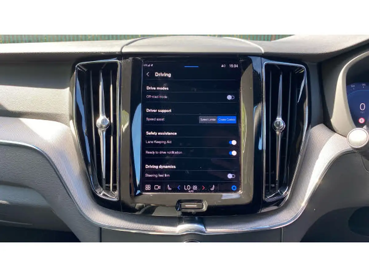 2021-volvo-xc60-20td-b4-r-design-awd-big-31