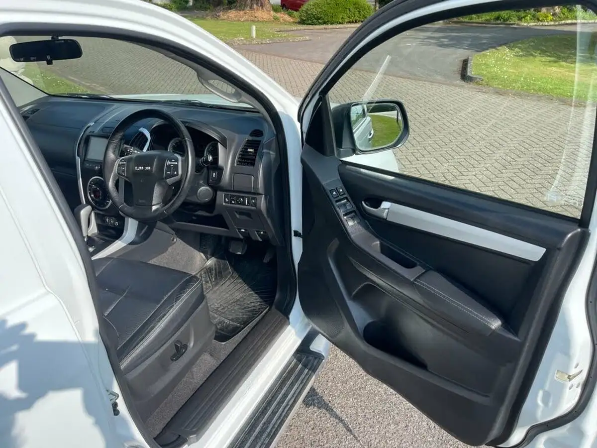 2018-isuzu-d-max-19td-utah-auto-big-24