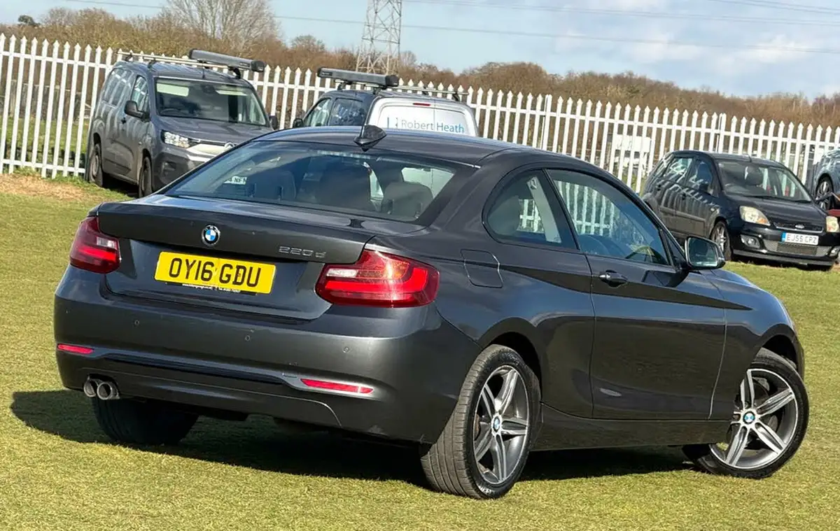 2016-bmw-2-series-20td-220d-sport-coupe-2d-auto-big-6