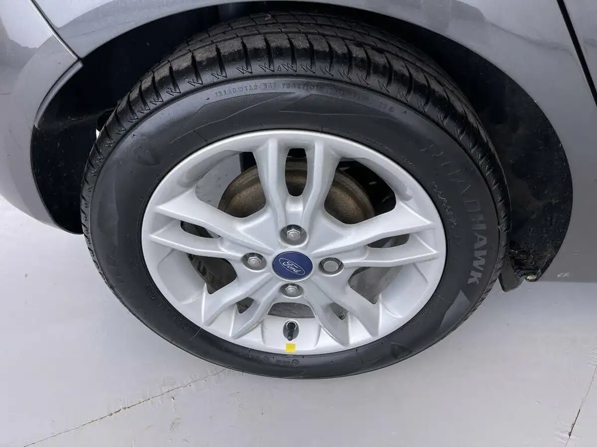 2016-ford-fiesta-10t-zetec-100ps-ecoboost-ss-5d-big-75