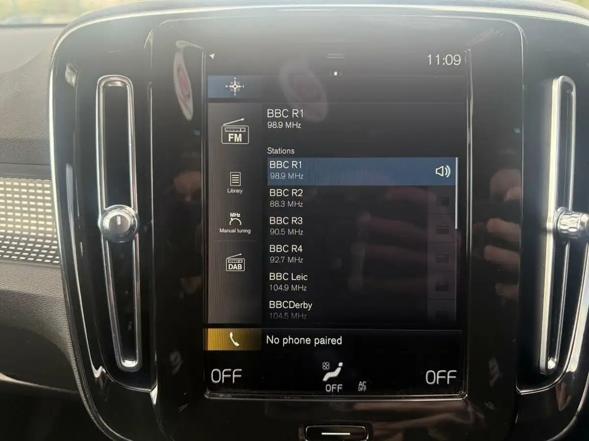 2021-volvo-xc40-15-t3-r-design-163bhp-big-14