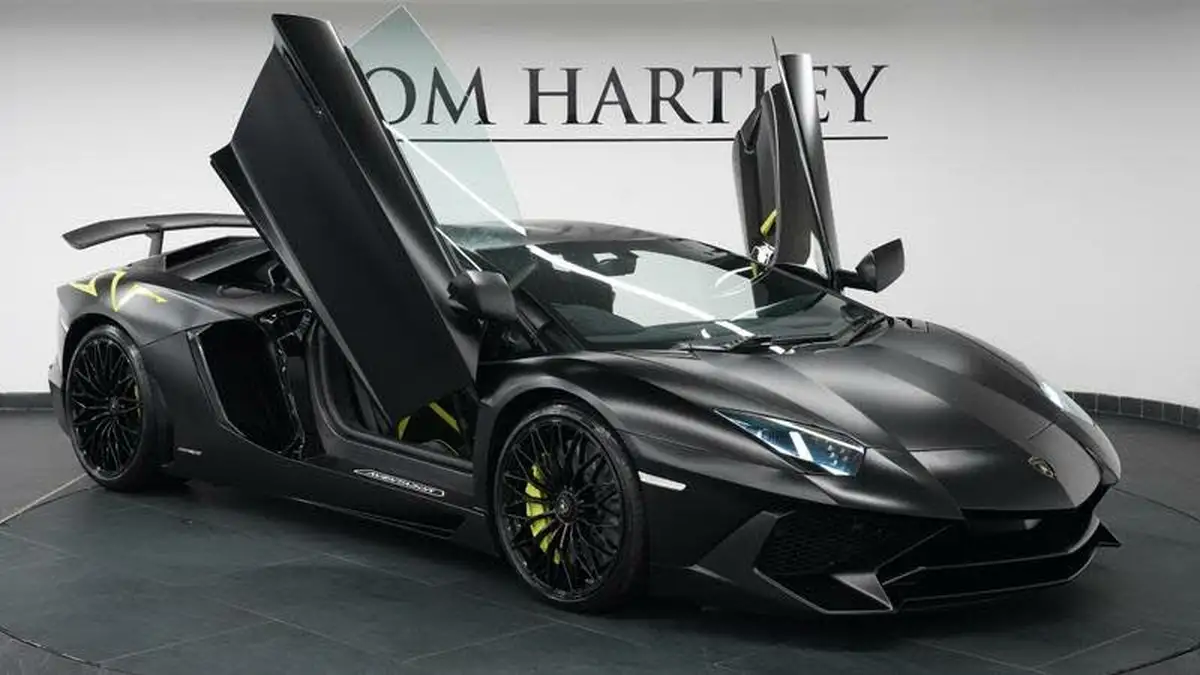 2017-lamborghini-aventador-65-lp-700-4-coupe-big-8