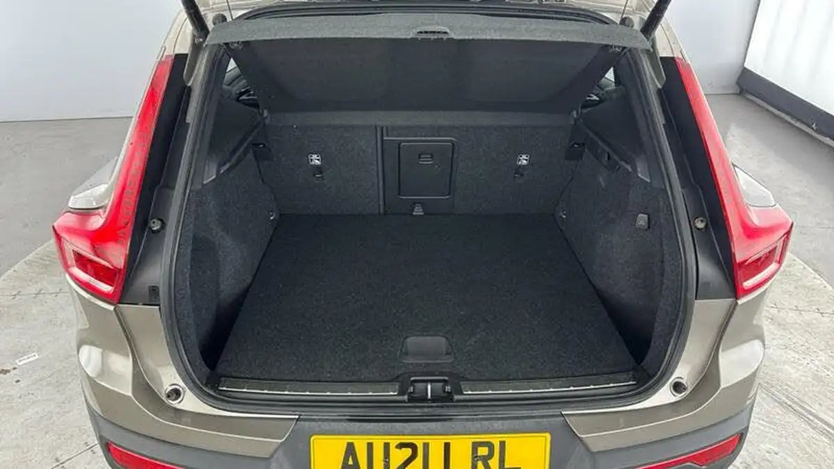 2021-volvo-xc40-20-b4-inscription-pro-194bhp-auto-big-29