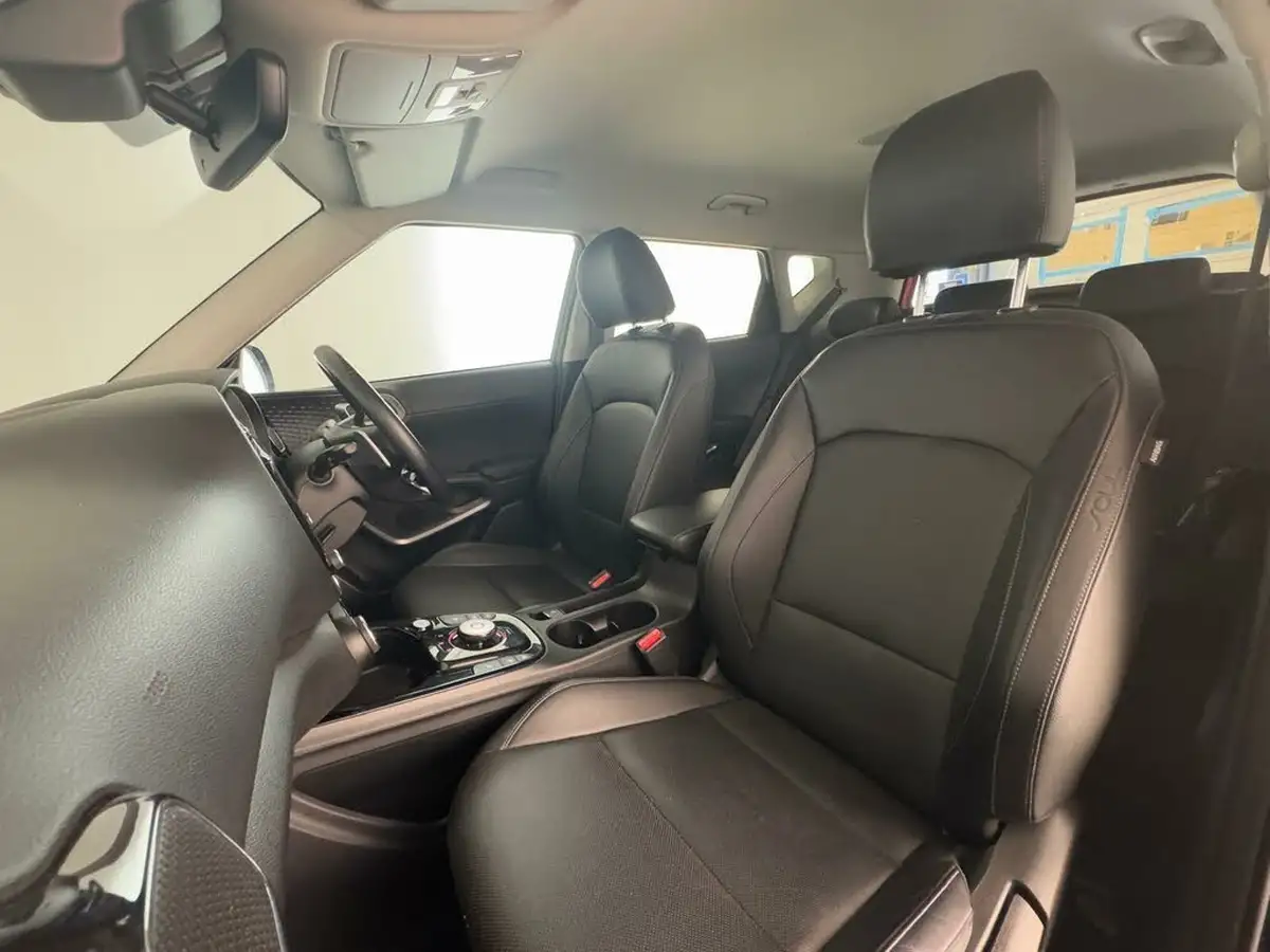 2022-kia-soul-ev-maxx-big-11