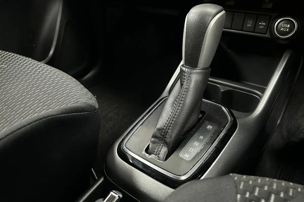 2024-suzuki-ignis-12-dualjet-sz5-cvt-big-18