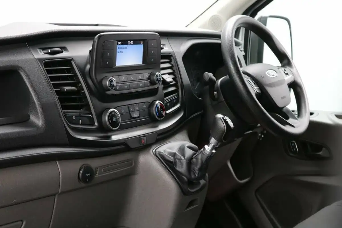2022-ford-transit-big-27