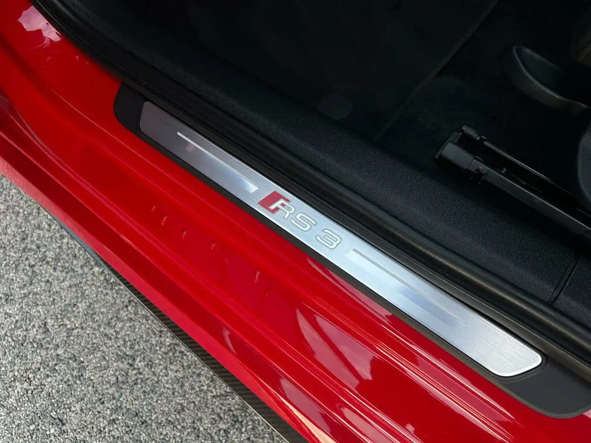 2024-audi-rs3-25-tfsi-carbon-black-sportback-5d-big-56