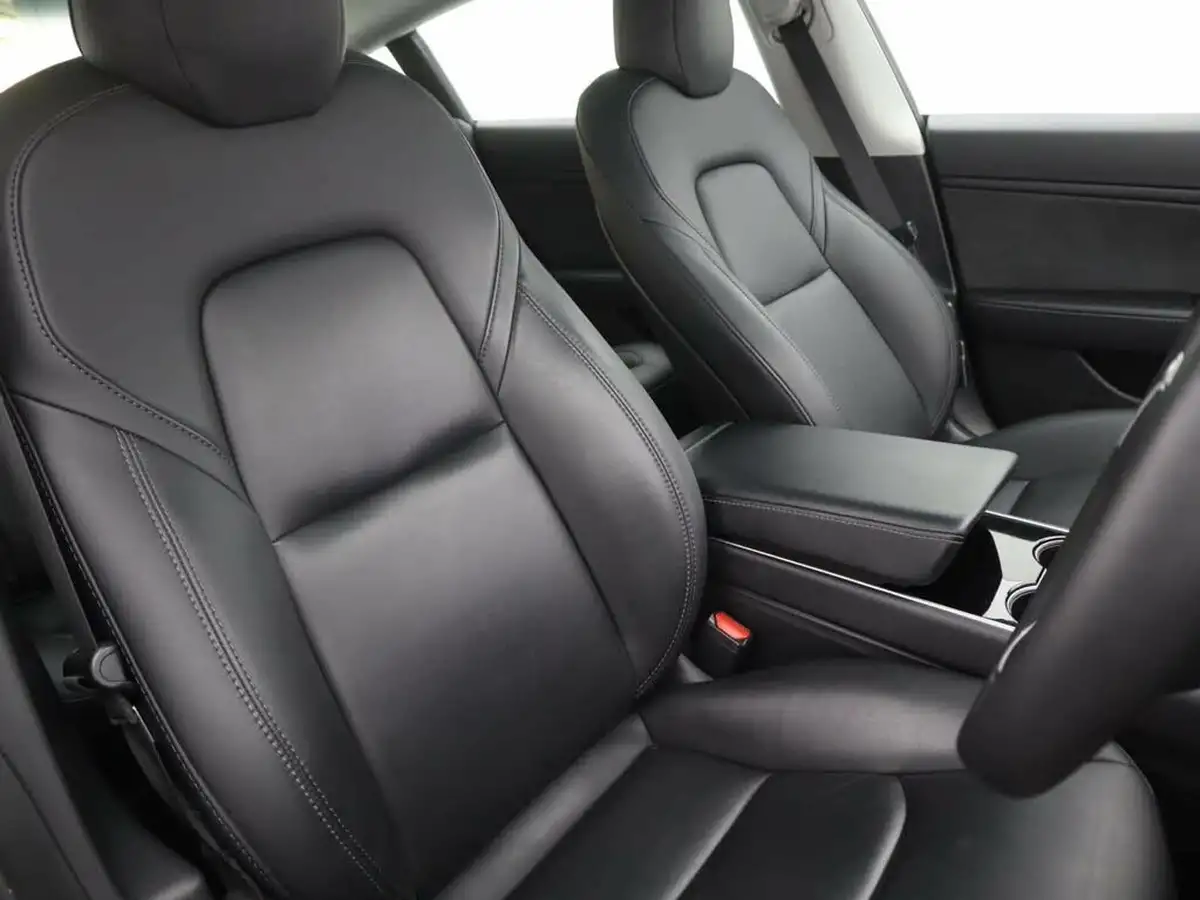 2020-tesla-model-3-e-performance-big-9