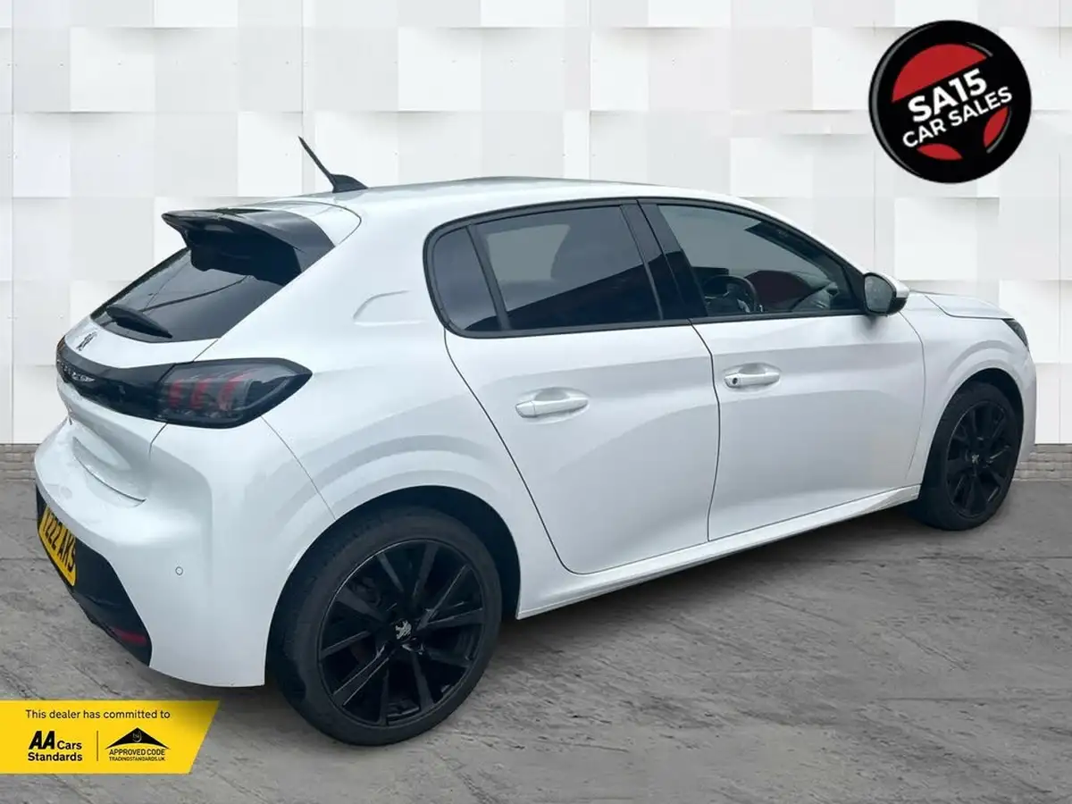 2020-peugeot-208-12-puretech-allure-130bhp-eat8-big-6
