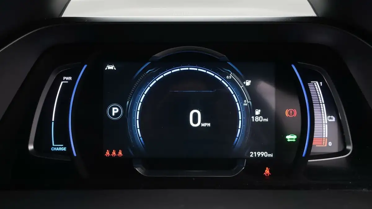 2022-hyundai-ioniq-e-premium-electric-big-10
