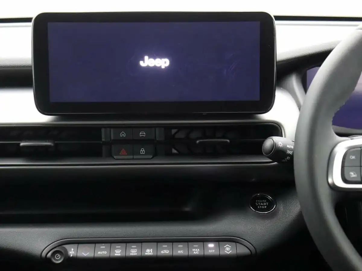 2024-jeep-avenger-e-summit-big-6