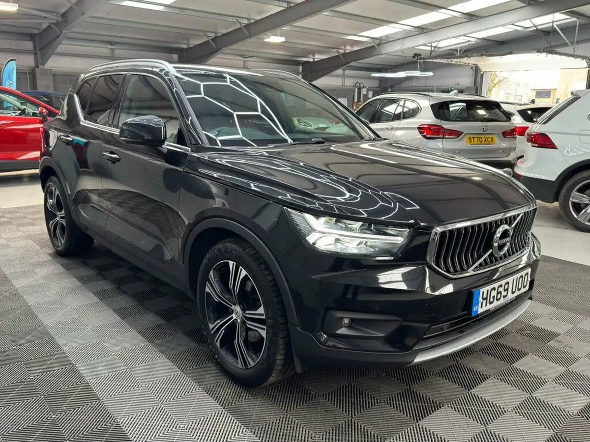 2020-volvo-xc40-20-t4-inscription-awd-big-1