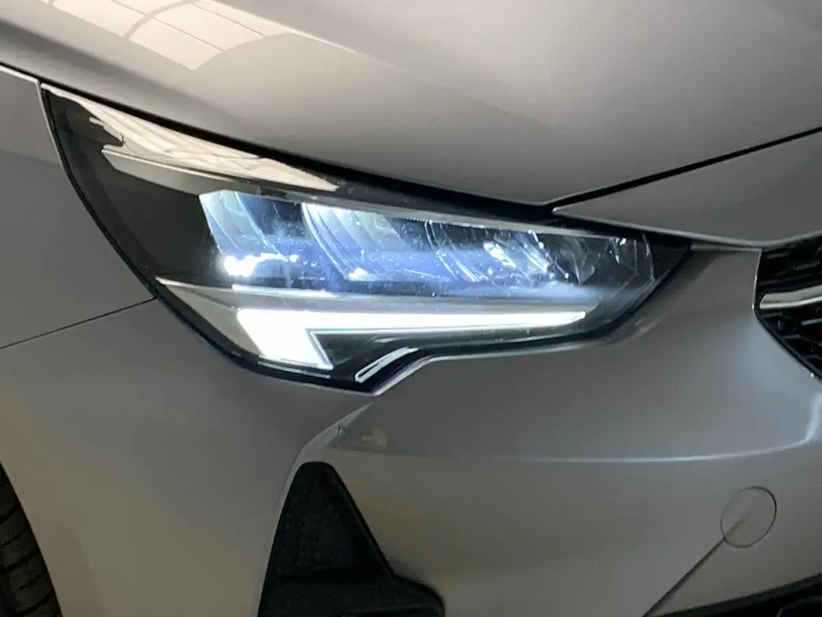 2021-vauxhall-corsa-e-sri-premium-big-23