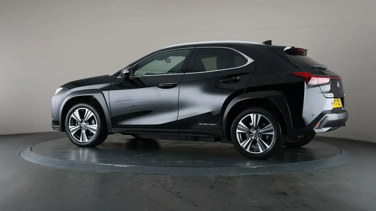 2021-lexus-ux-300e-e-ux-big-74