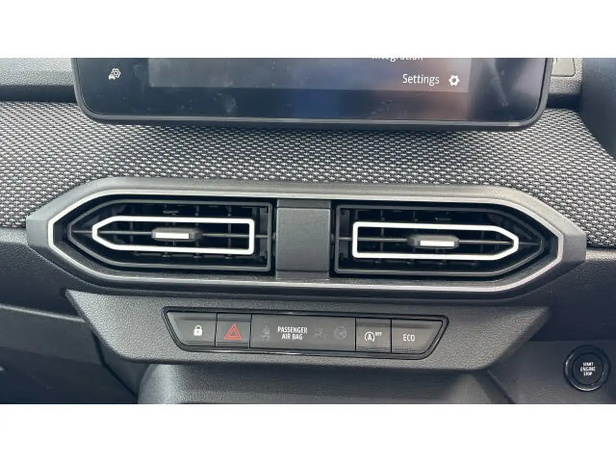 2024-dacia-sandero-10-tce-journey-90bhp-big-31