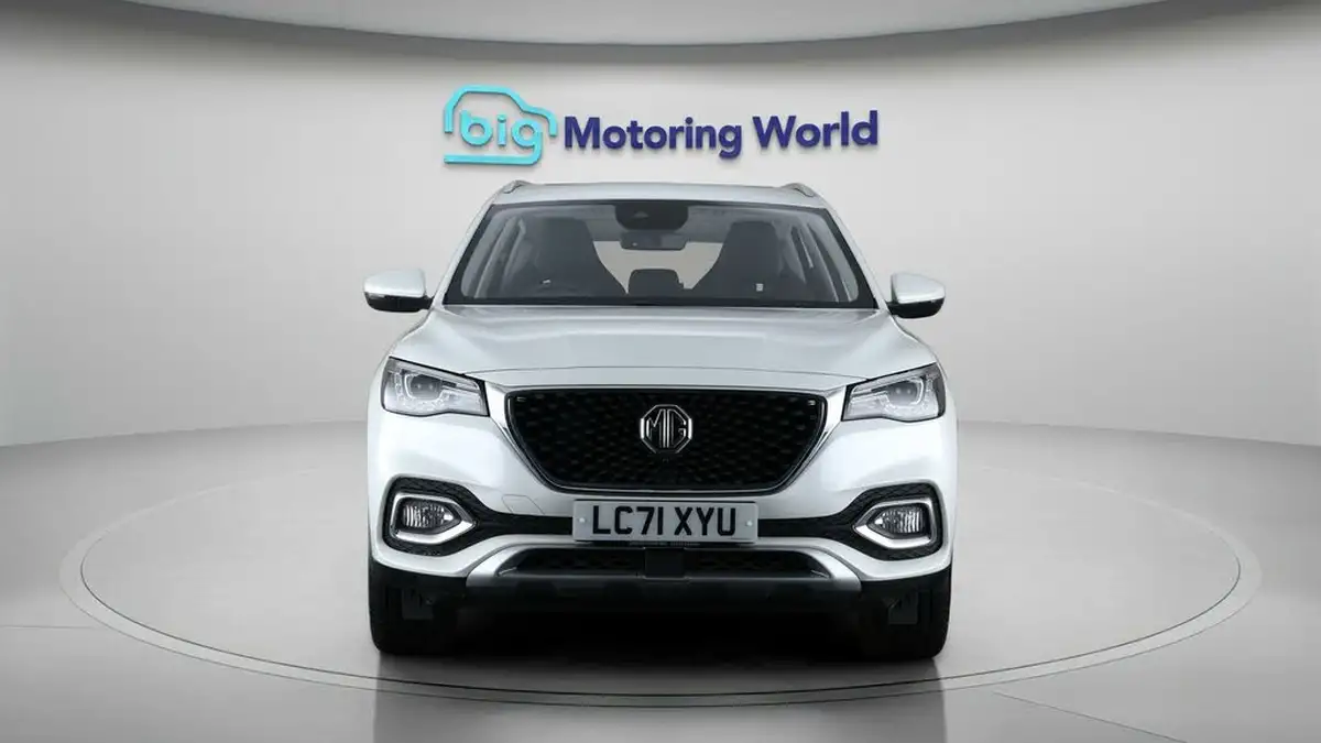 2021-mg-hs-15t-gdi-exclusive-162ps-big-2