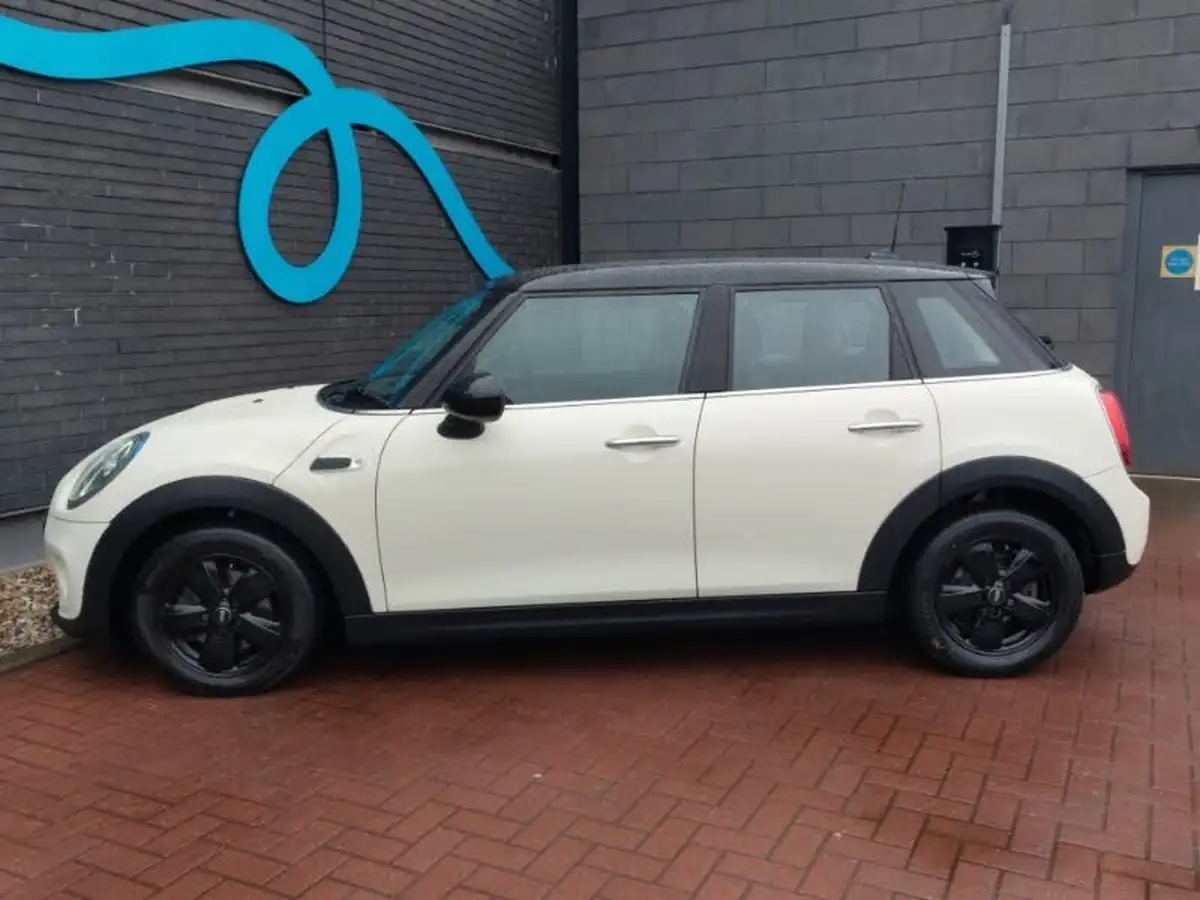2019-mini-cooper-15-cooper-classic-hatchback-5d-auto-big-3