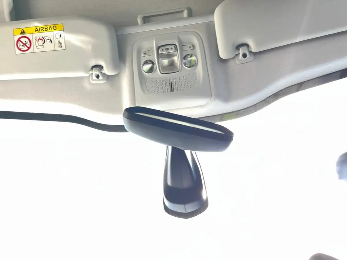 2017-peugeot-208-12-puretech-allure-premium-big-30