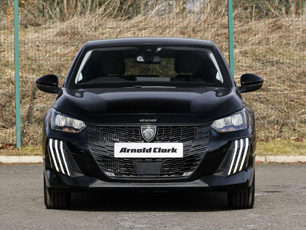 2025-peugeot-208-12-puretech-allure-big-11